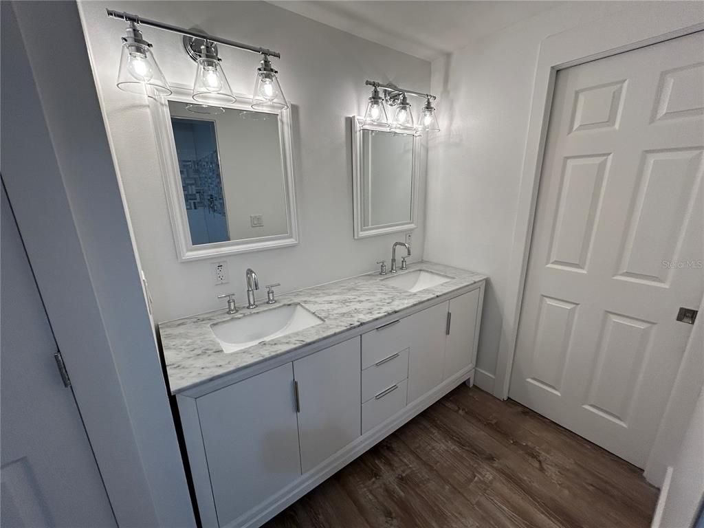 Bathroom, Dual Sink Vanities, Interior, Wood Texture Flooring