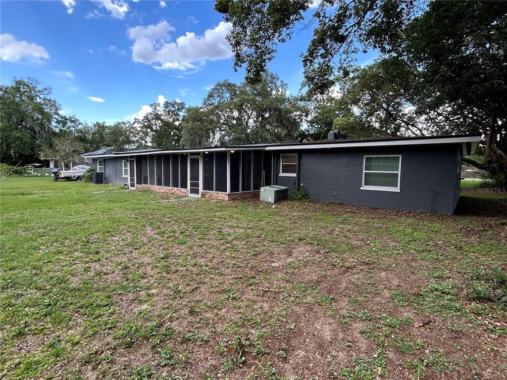 Backyard, Exterior