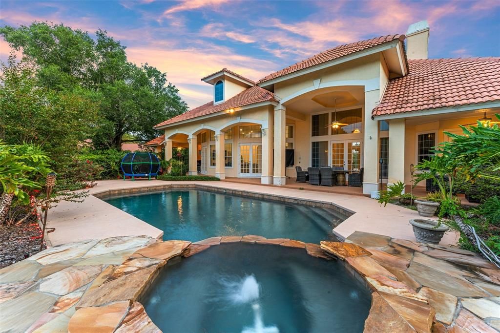 Exterior, Pool
