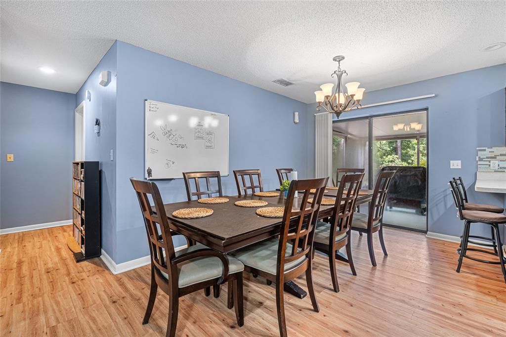 Chandelier, Dining room, Interior, Recessed Lighting, Wood Texture Flooring