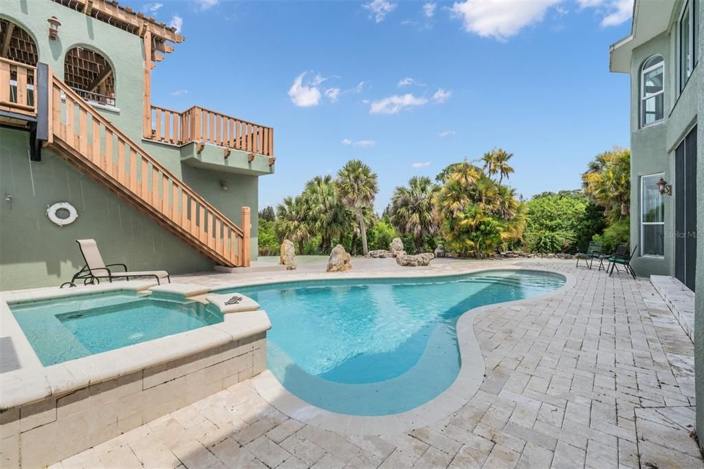 Exterior, Pool