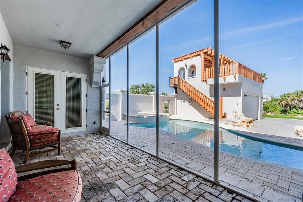 Exterior, Pool