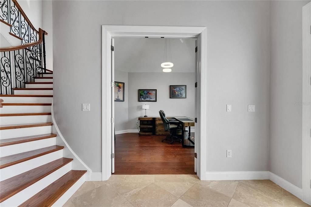 Interior, Pendant Lights, Wood Texture Flooring