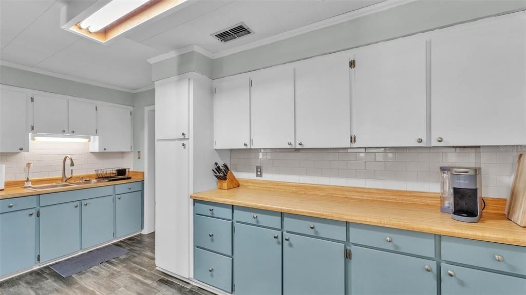 Interior, Kitchen, Wood Texture Flooring