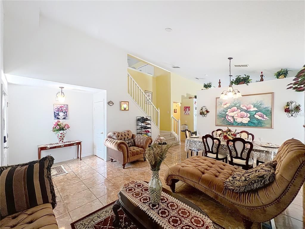 Dining room, Interior, Living room, Pendant Lights