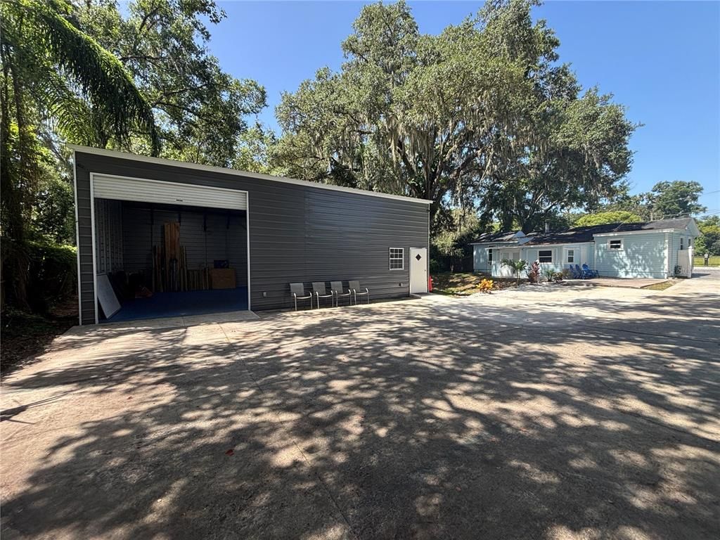Detached Garage, Exterior