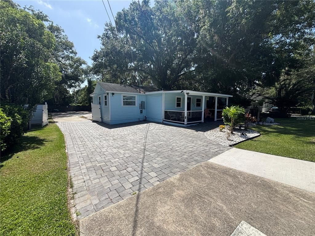 Backyard, Exterior