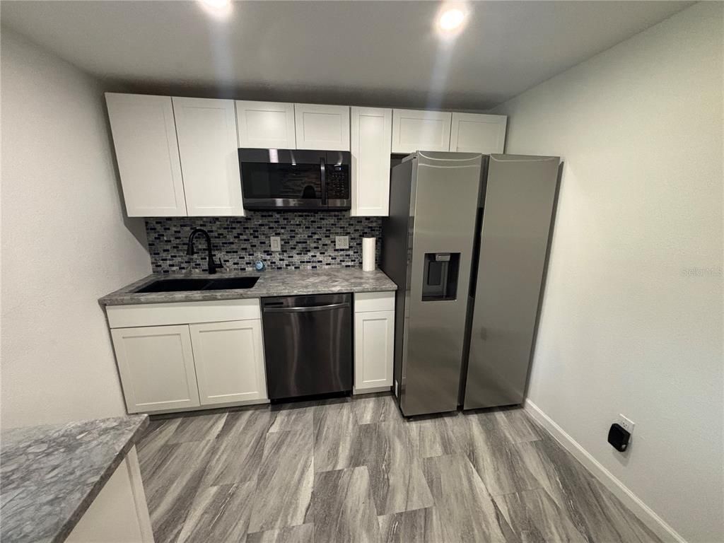 Interior, Kitchen, Recessed Lighting, Wood Texture Flooring
