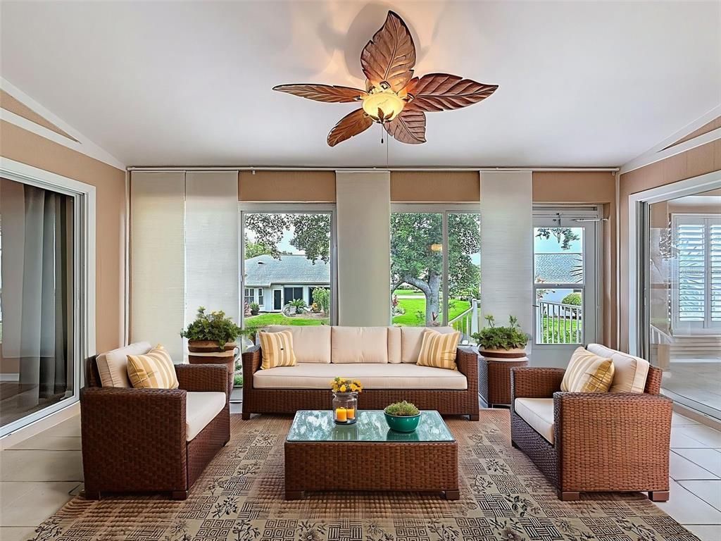 Interior, Living room, Water