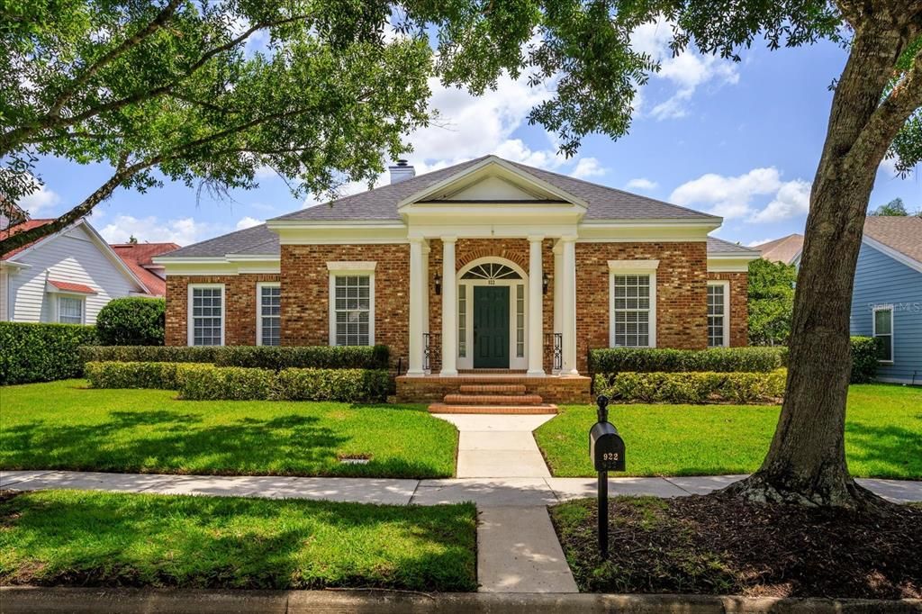 Exterior, Facade, Brick Facade, Georgian