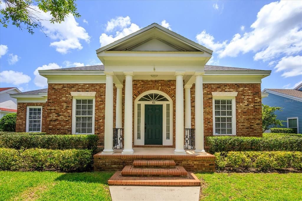 Exterior, Facade, Brick Facade, Georgian