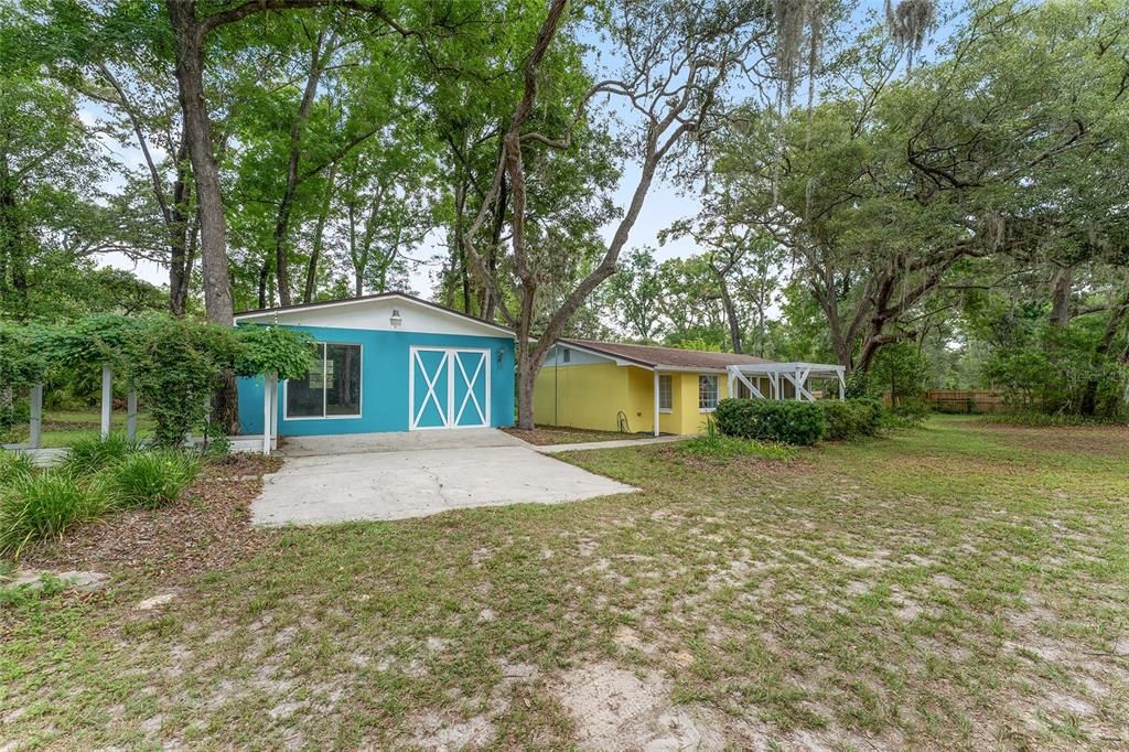 Backyard, Exterior