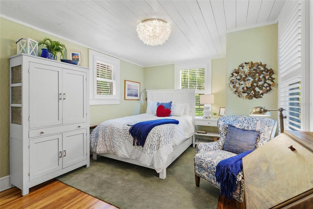 Bedroom, Chandelier, Interior, Wood Texture Flooring