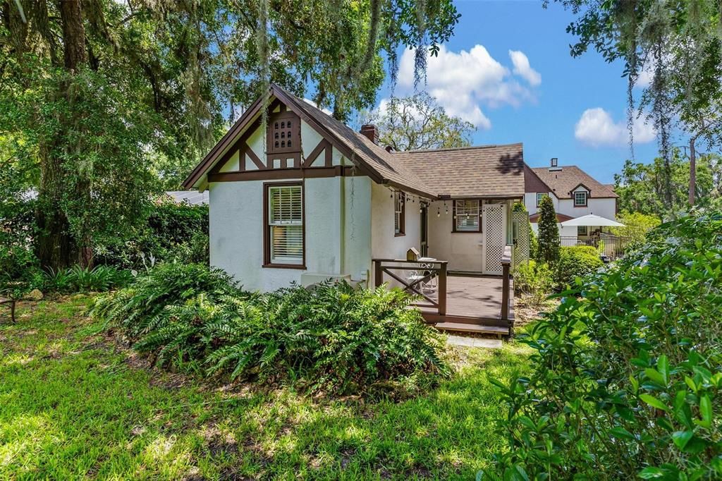 Backyard, Exterior