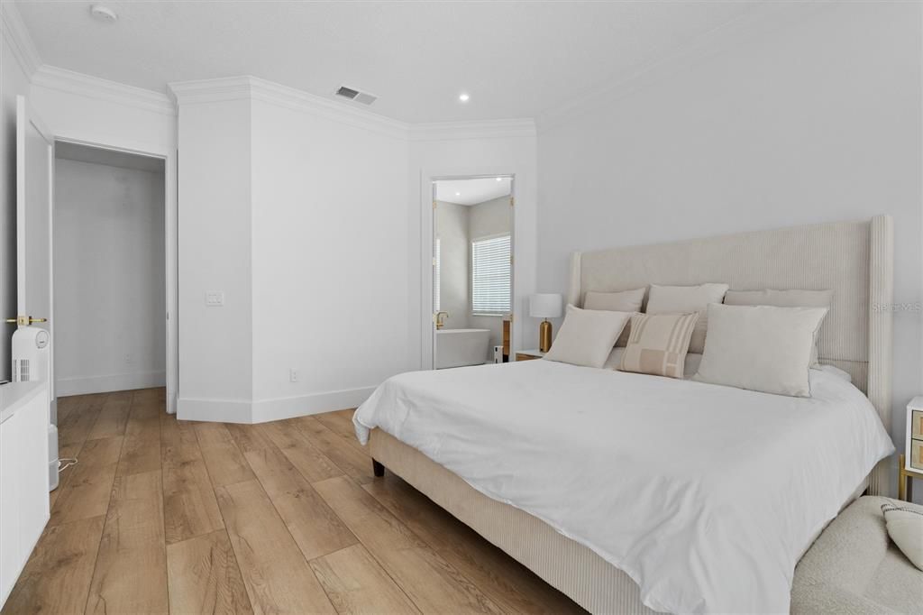 Bedroom, Interior, Recessed Lighting, Wood Texture Flooring
