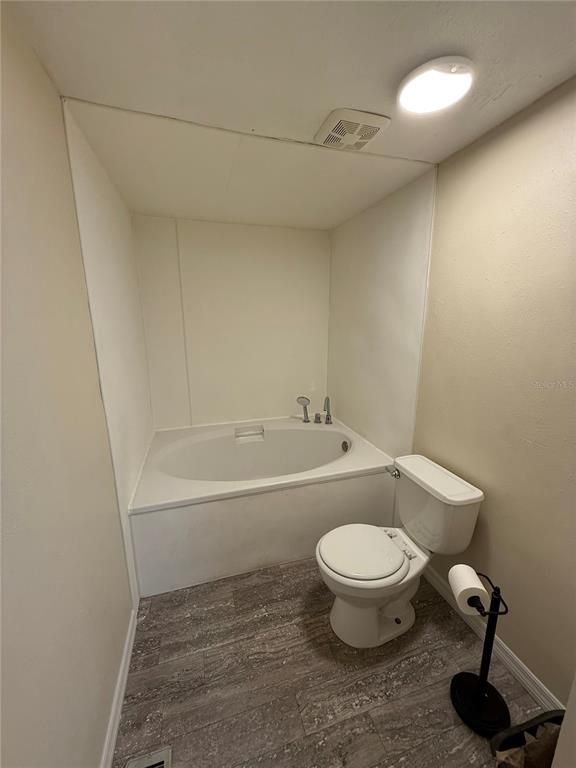 Bathroom, Interior, Recessed Lighting, Wood Texture Flooring