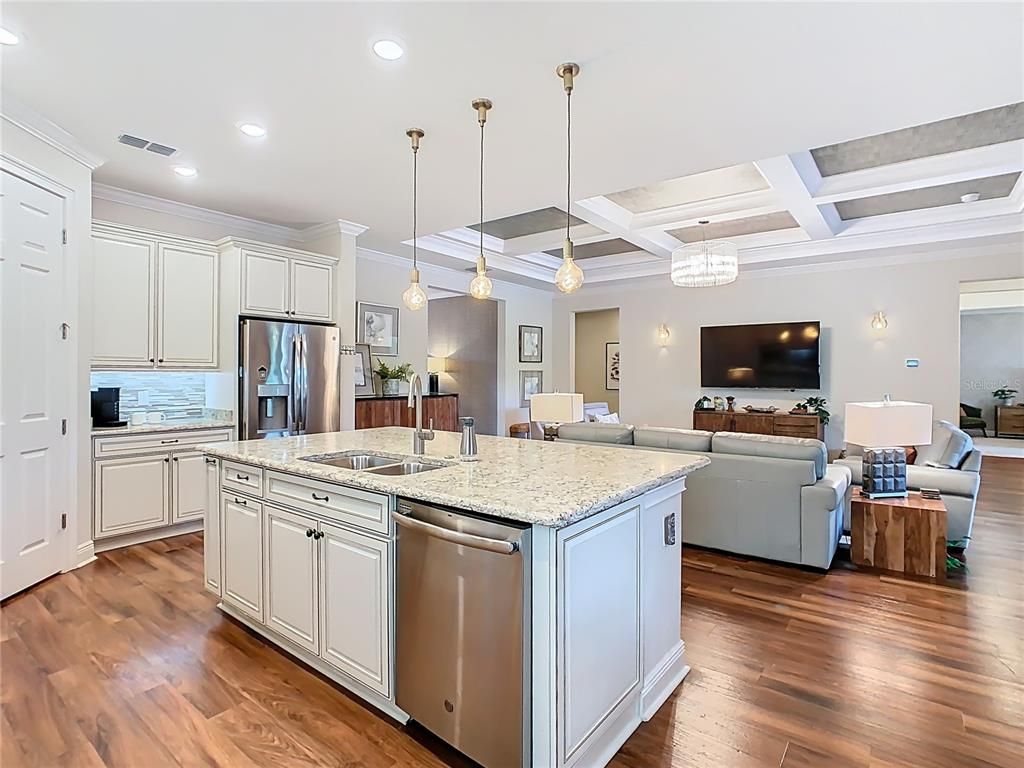 Interior, Kitchen, Living room, Pendant Lights, Recessed Lighting, Stainless Steel Appliances, Wood Texture Flooring