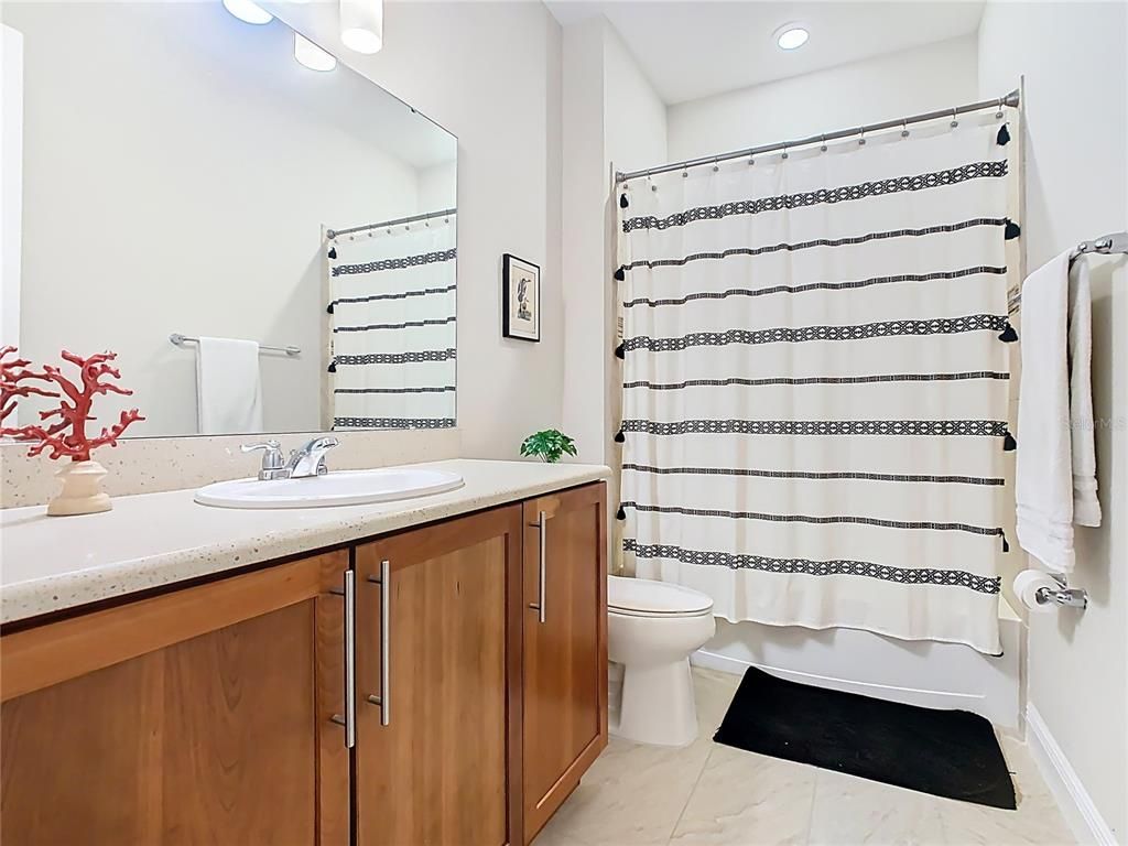 Bathroom, Interior, Recessed Lighting