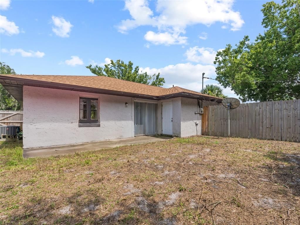 Backyard, Exterior