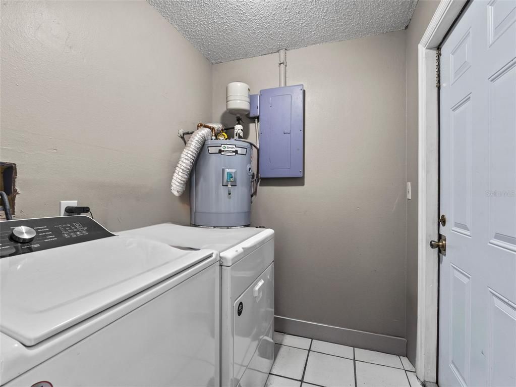 Interior, Washer