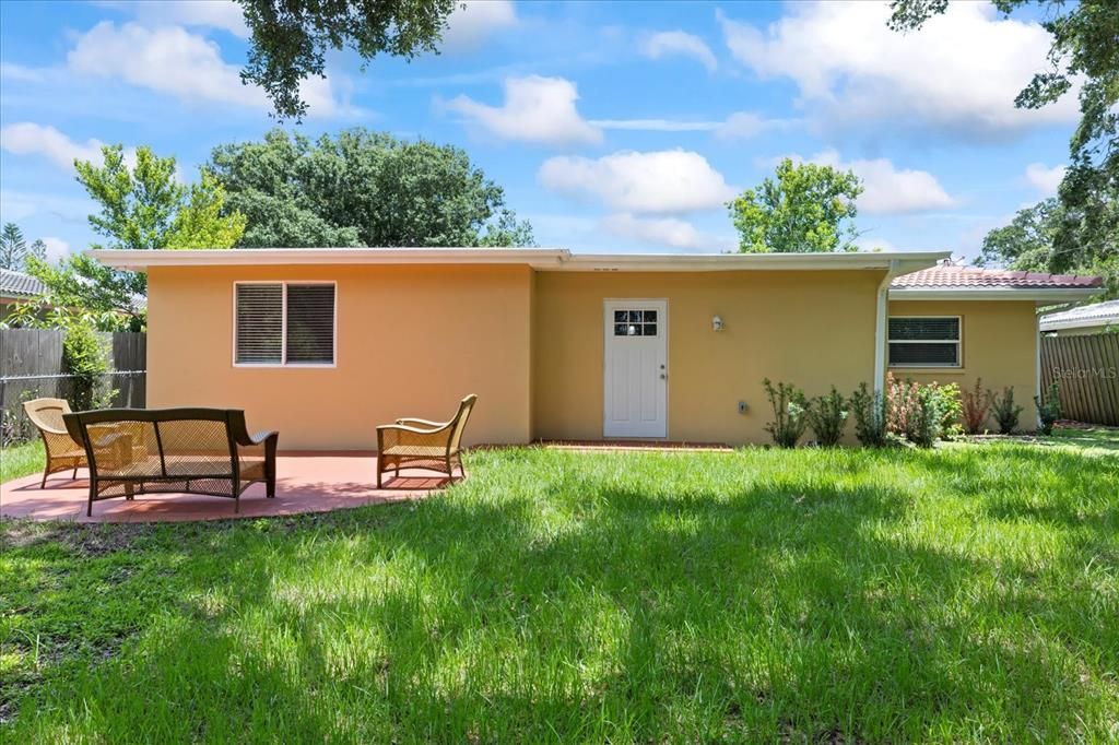 Backyard, Exterior