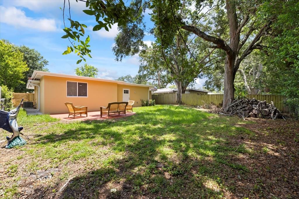 Backyard, Exterior