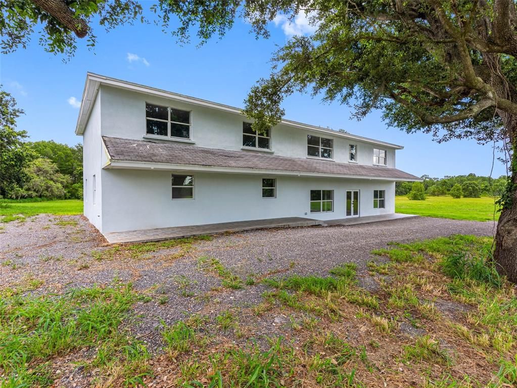 Backyard, Exterior