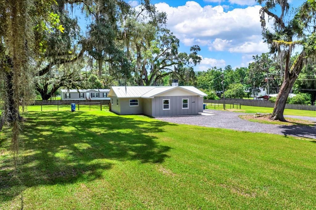 Backyard, Exterior