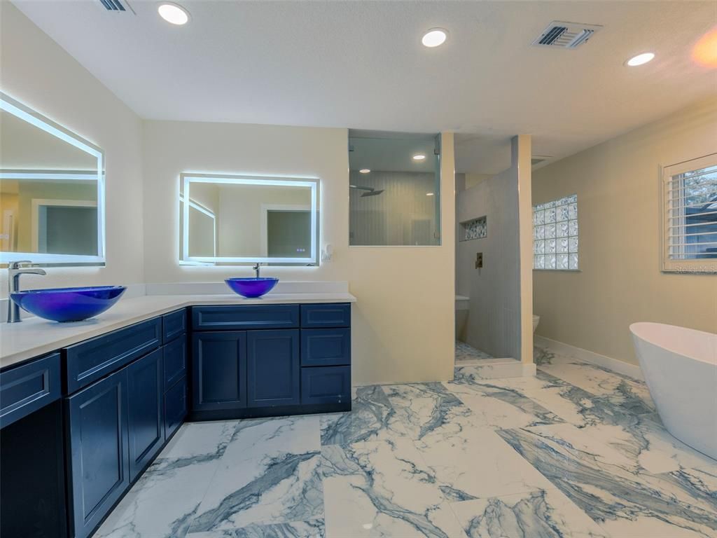 Bathroom, Dual Sink Vanities, Free Standing Baths, Interior, Marble, Recessed Lighting