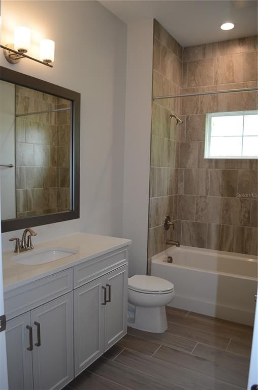 Bathroom, Interior, Recessed Lighting, Wood Texture Flooring