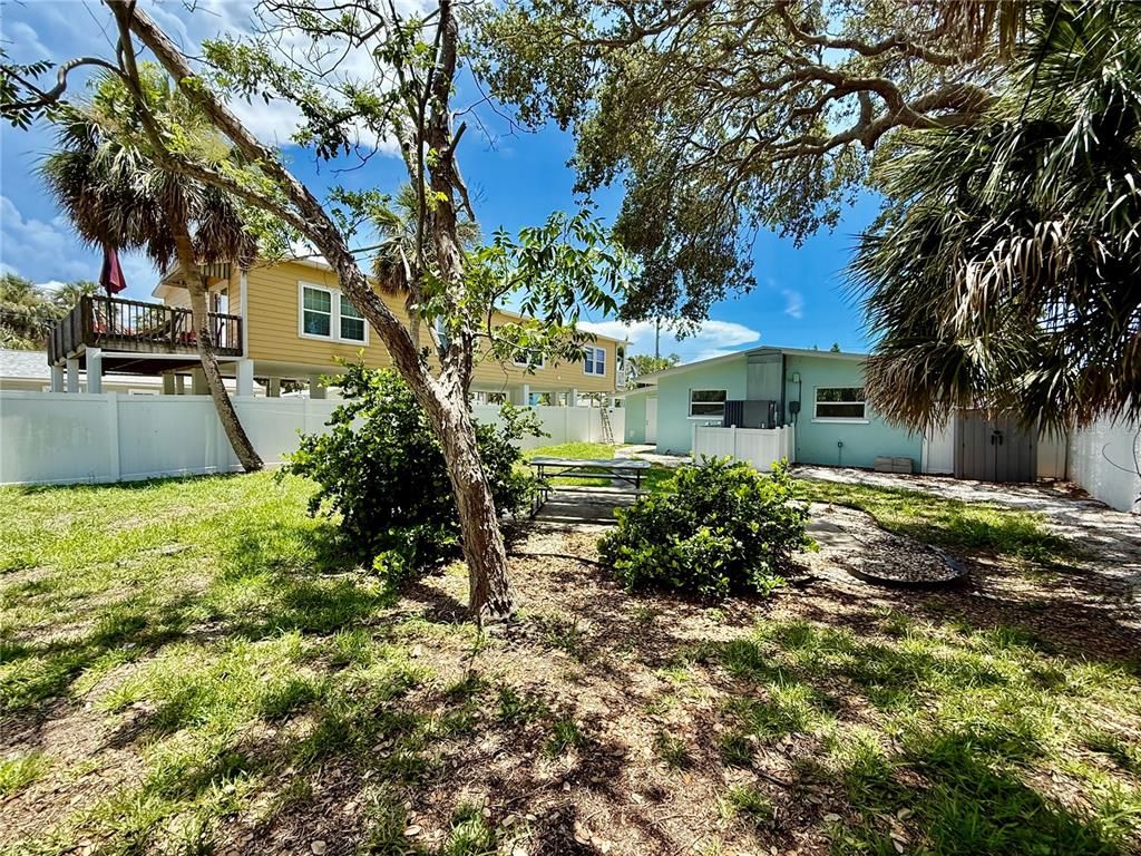 Backyard, Exterior