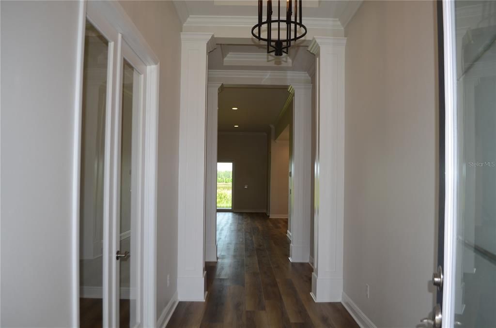 Interior, Pendant Lights, Recessed Lighting, Wood Texture Flooring