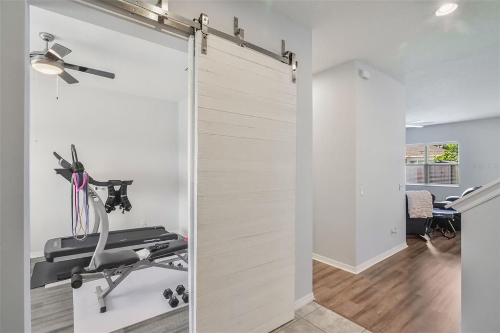 Fitness Equipment, Interior, Recessed Lighting, Wood Texture Flooring