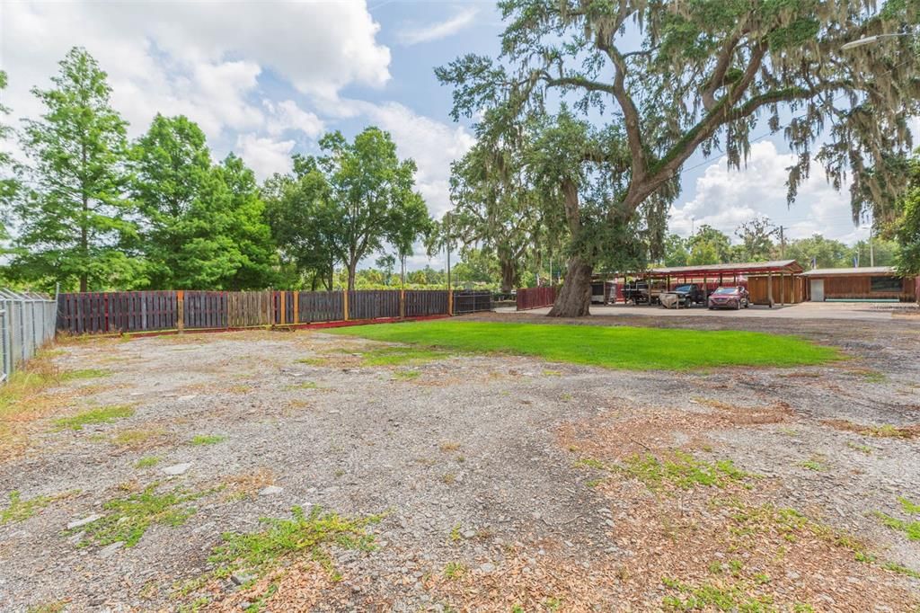 Backyard, Exterior