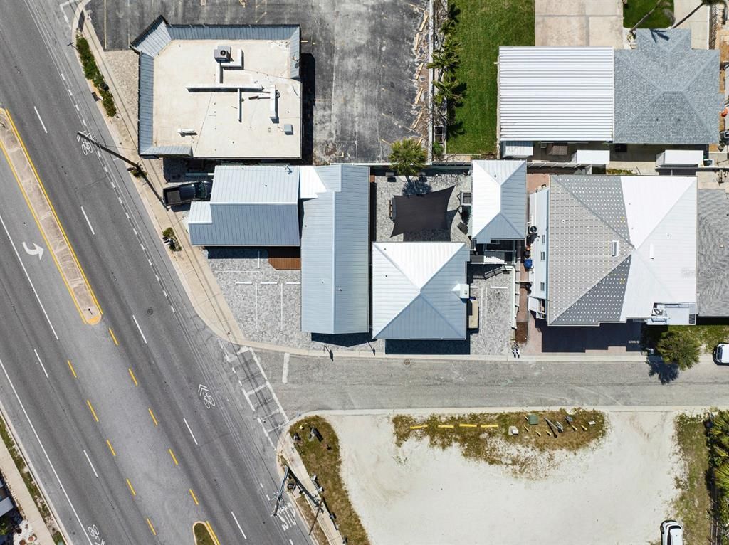 Exterior, Drone