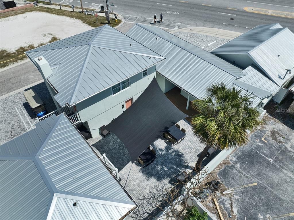 Exterior, Drone