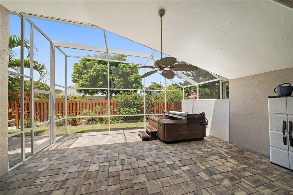 Glass Ceilings, Hot Tub, Interior, Sun Room