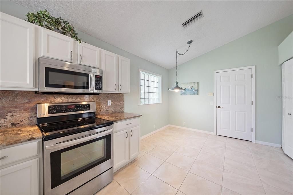 Interior, Kitchen, Pendant Lights, Stainless Steel Appliances