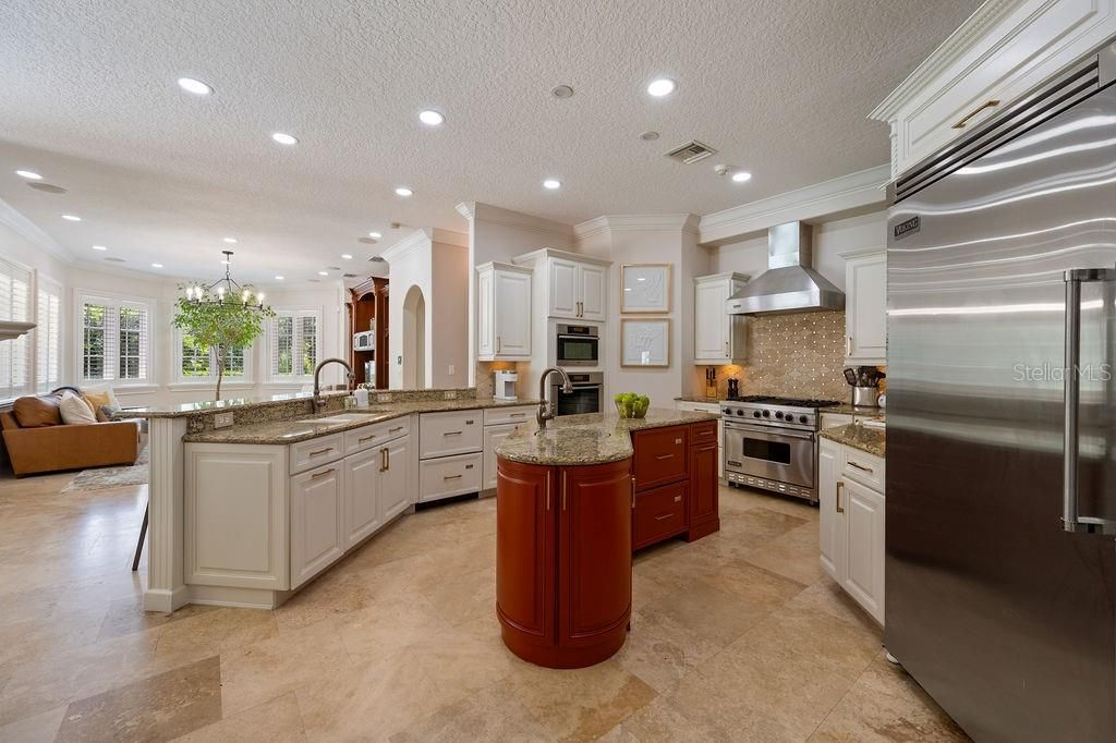 Chandelier, Interior, Kitchen, Recessed Lighting, Stainless Steel Appliances