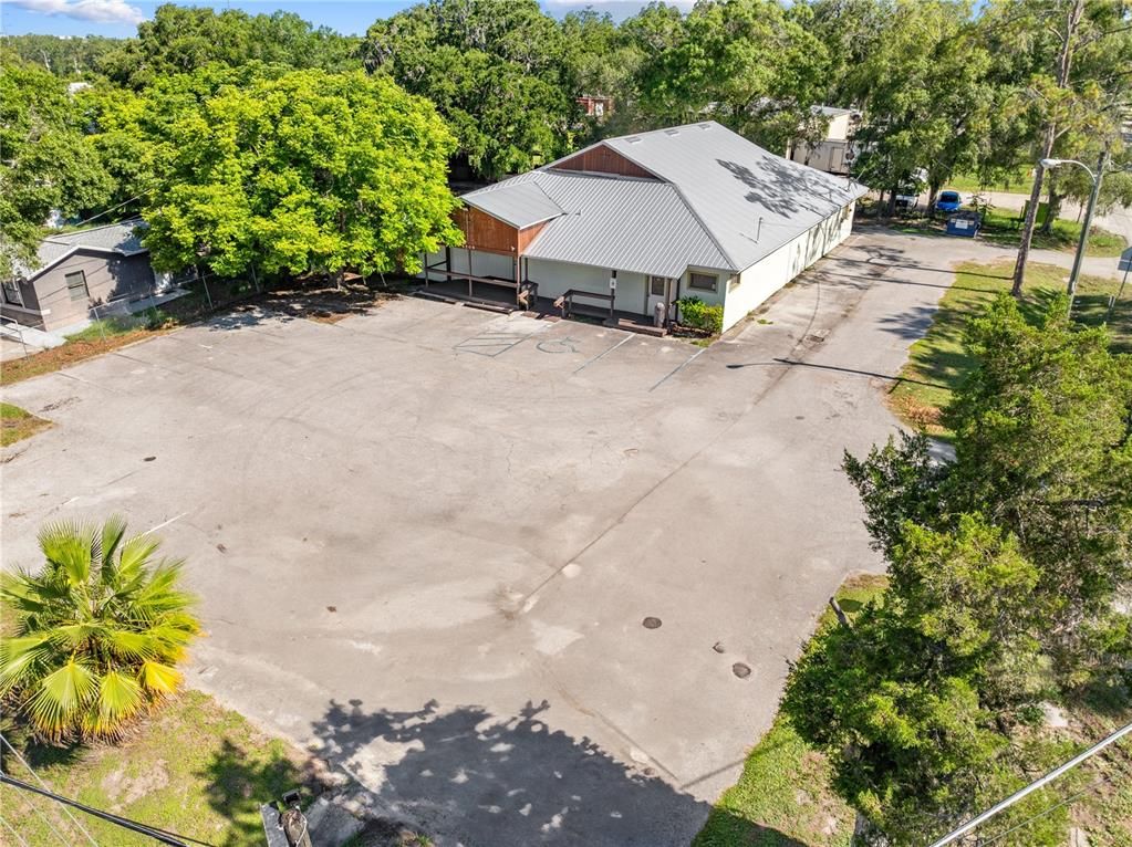 Exterior, Drone