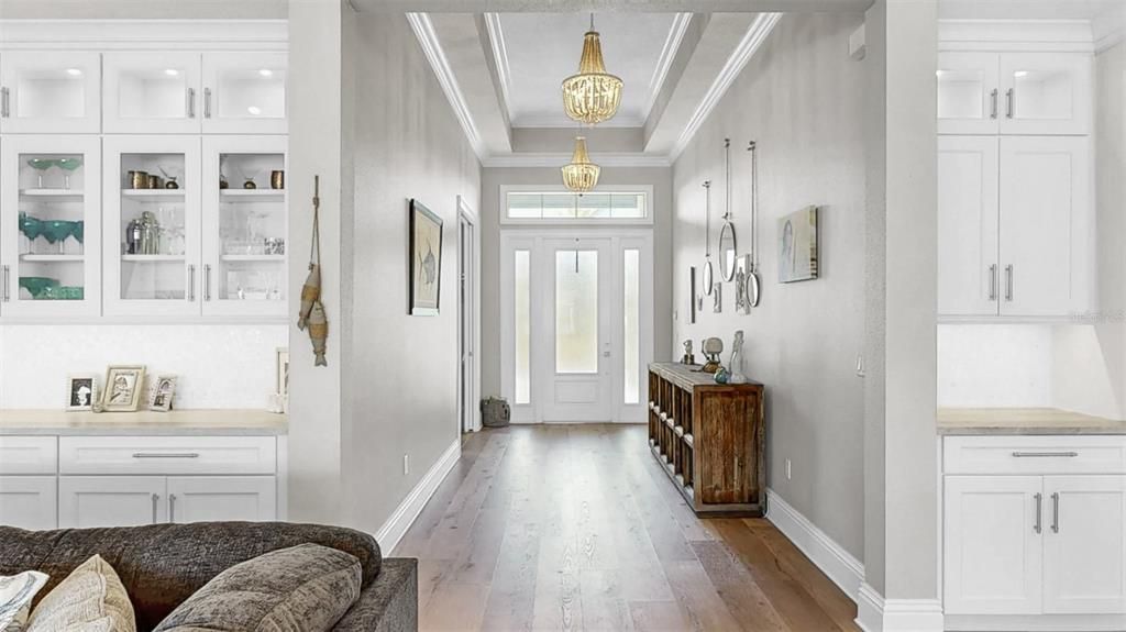 Interior, Pendant Lights, Recessed Lighting, Wood Texture Flooring