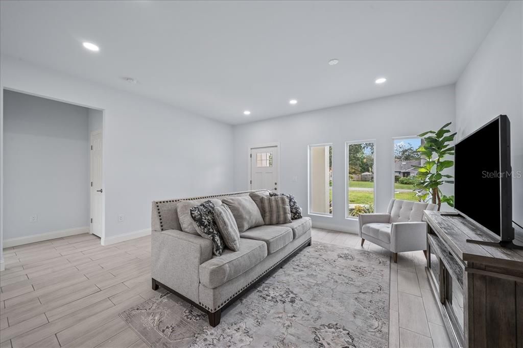 Interior, Living room, Recessed Lighting, Wood Texture Flooring