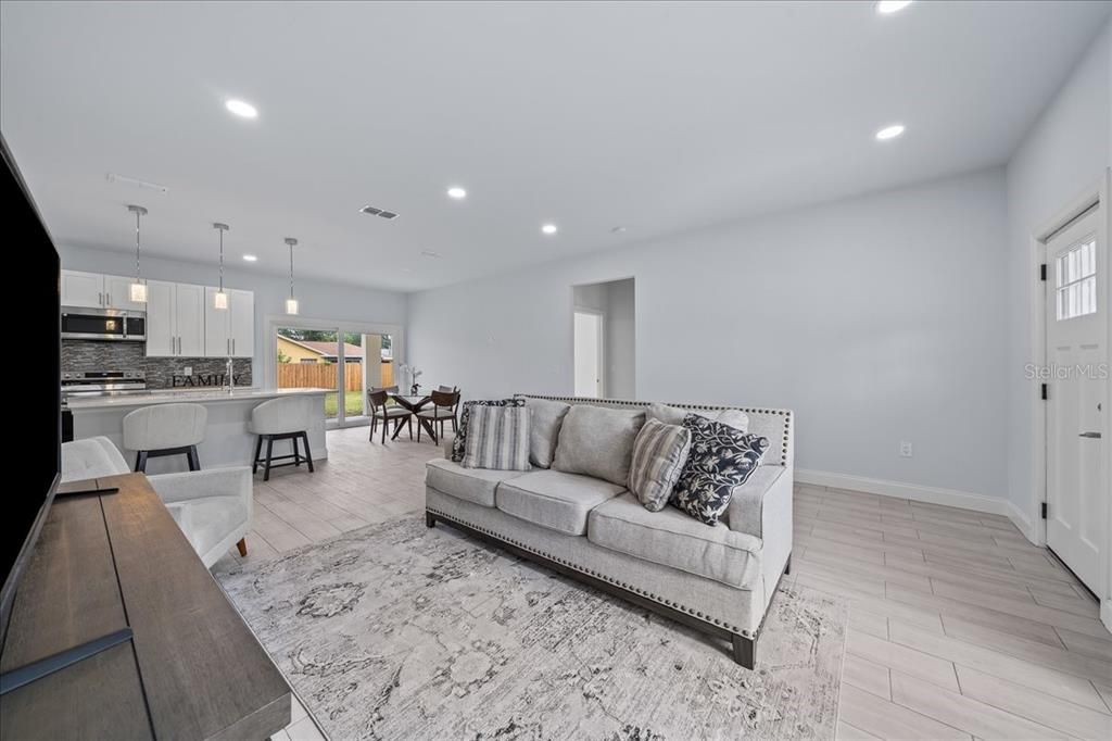 Dining room, Interior, Kitchen, Living room, Pendant Lights, Recessed Lighting