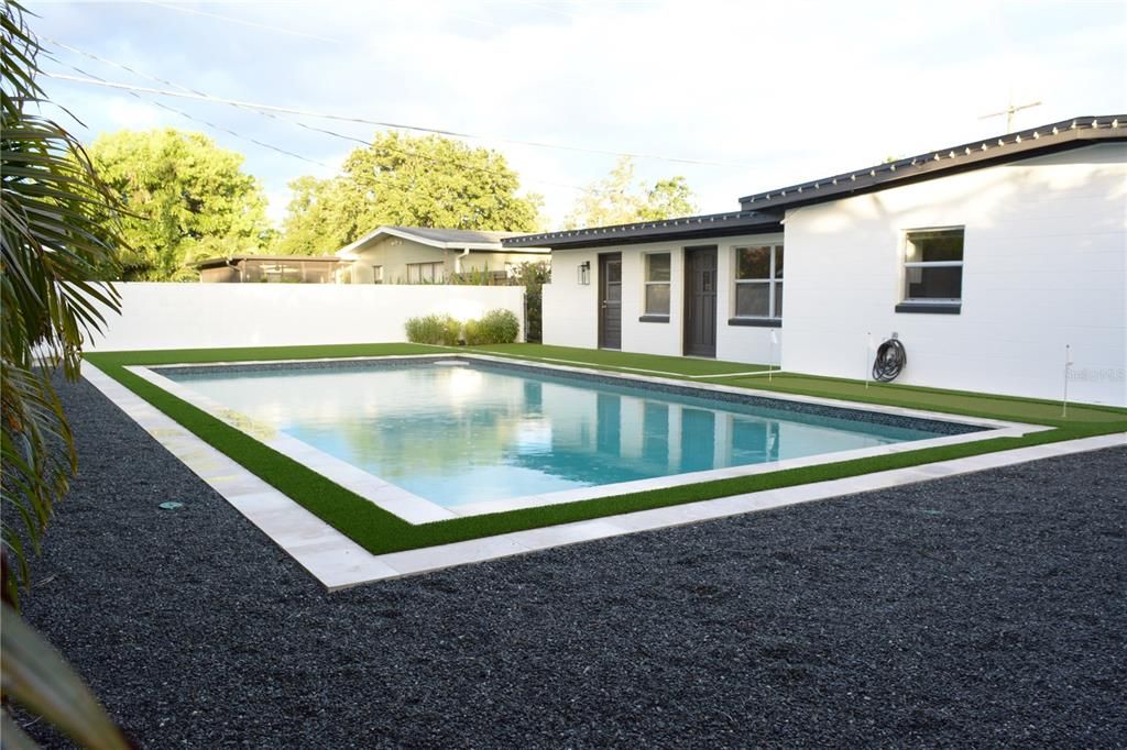 Exterior, Pool
