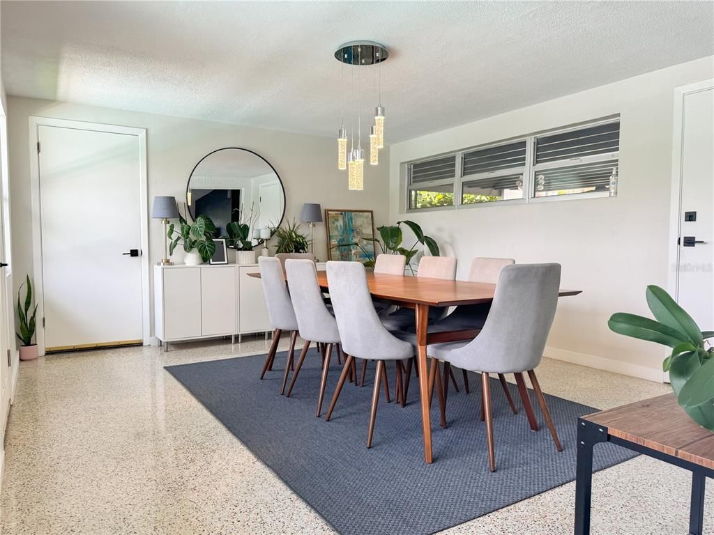 Dining room, Interior, Pendant Lights