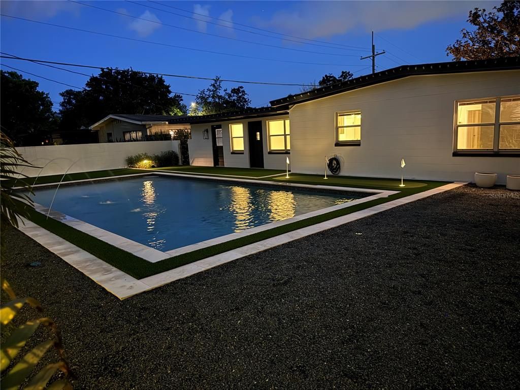 Exterior, Pool