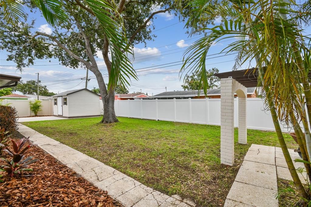 Backyard, Exterior