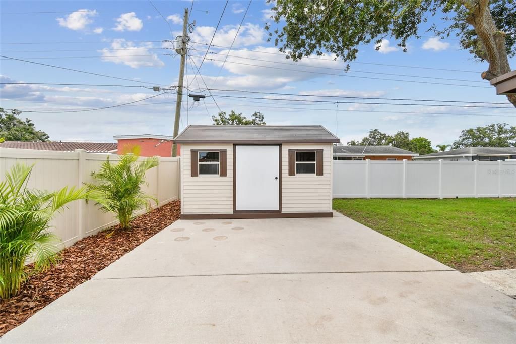 Backyard, Exterior