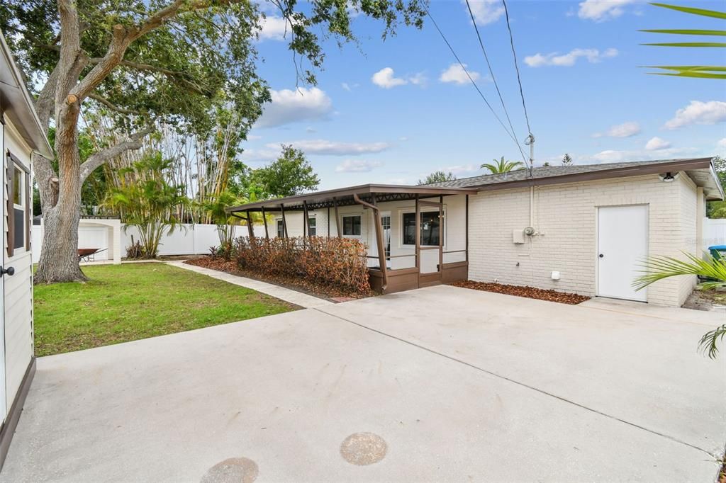 Backyard, Exterior