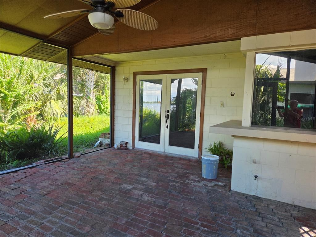 Exterior, Sun Room
